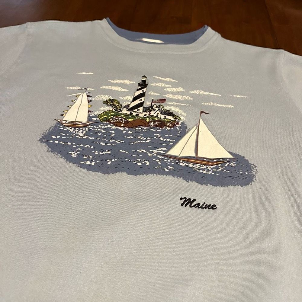 Vintage Shenanigans Women’s Embroidered Puff Paint Maine Lighthouse Sweater XL